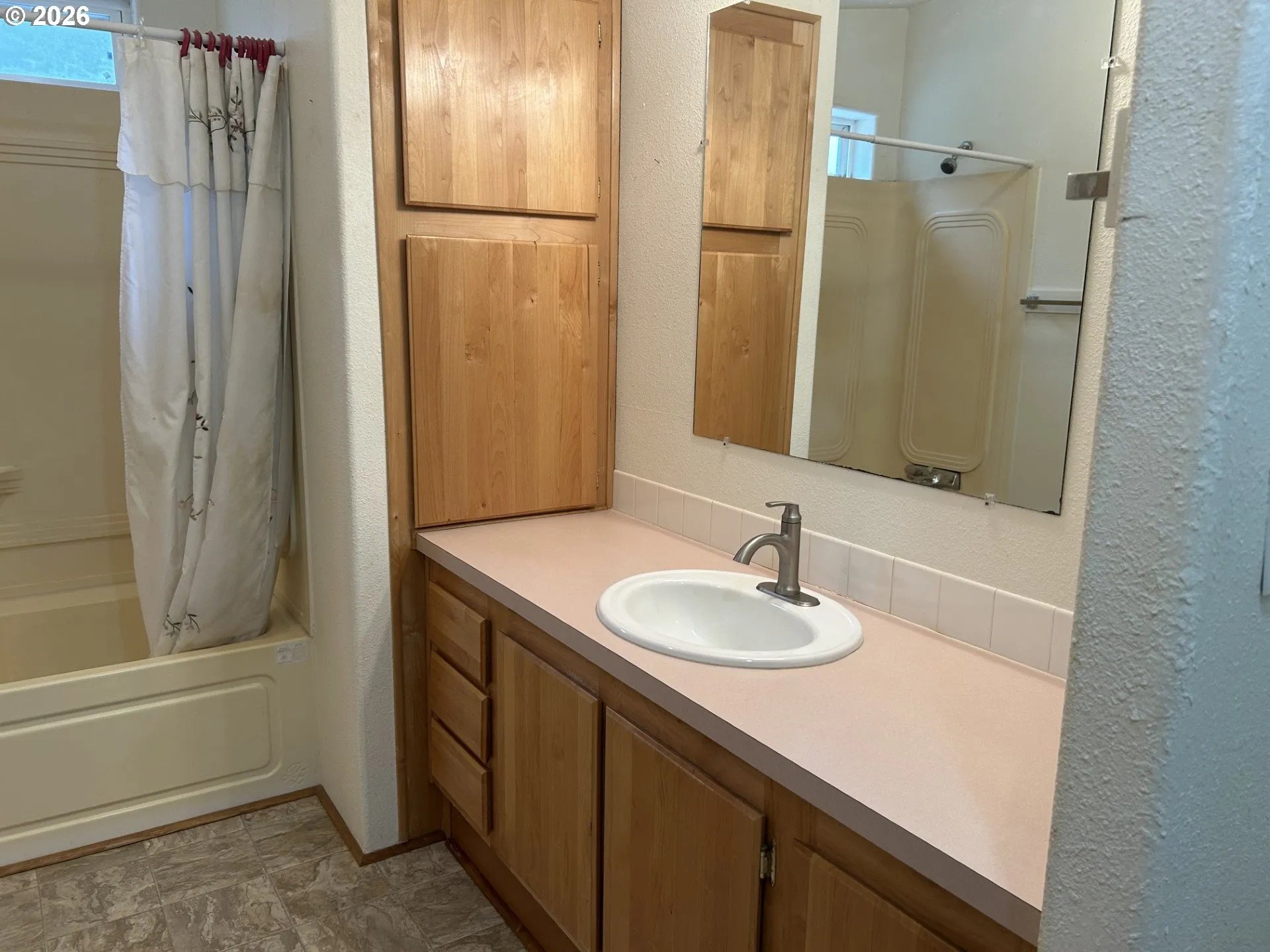 Owner's Suite Bathroom-Full Bathroom