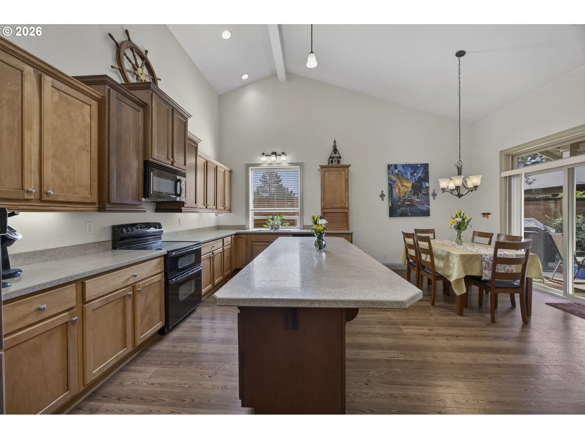 Kitchen/Dining Room