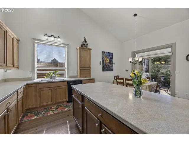 Kitchen-Island