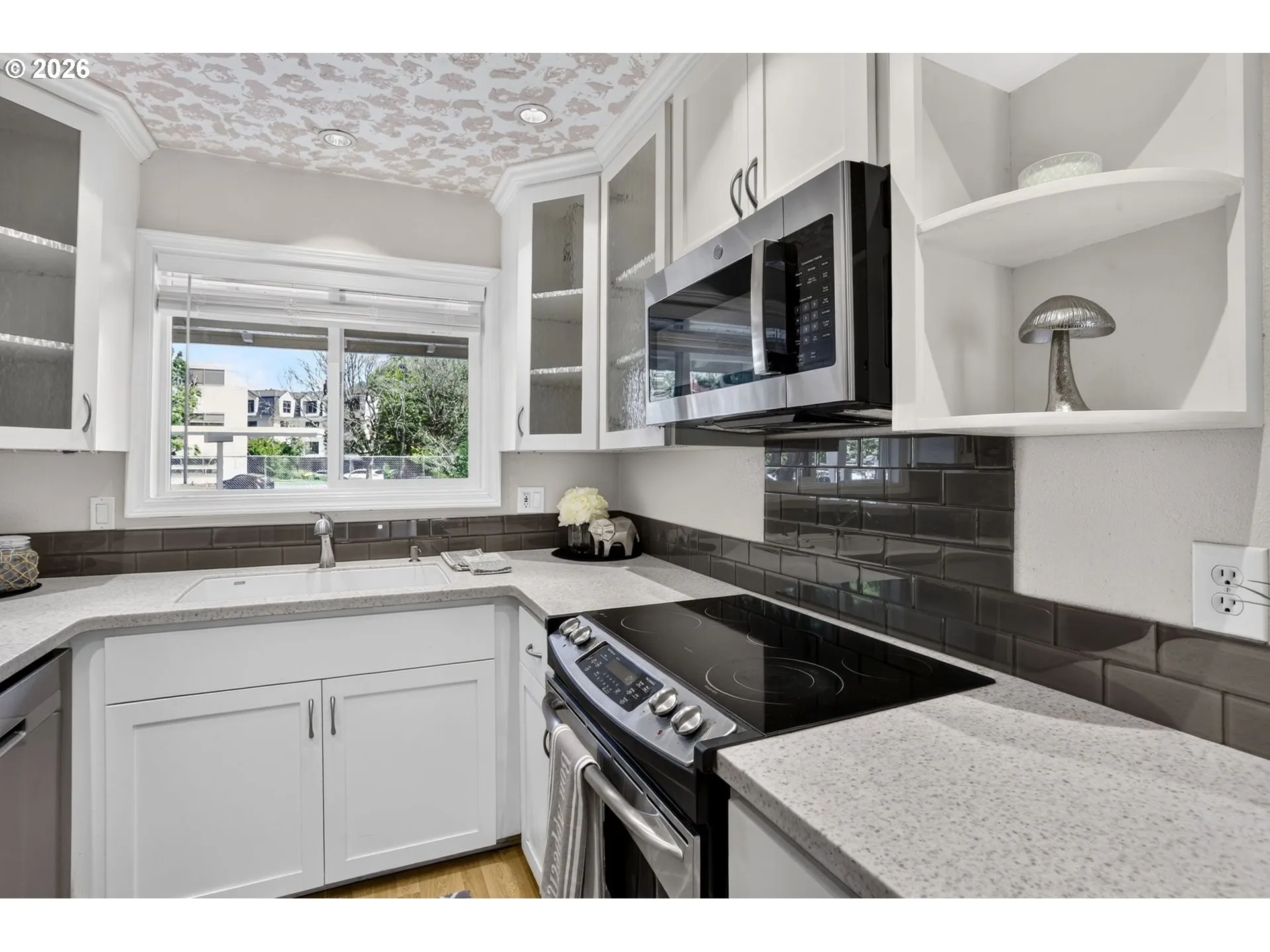 Kitchen-Oven