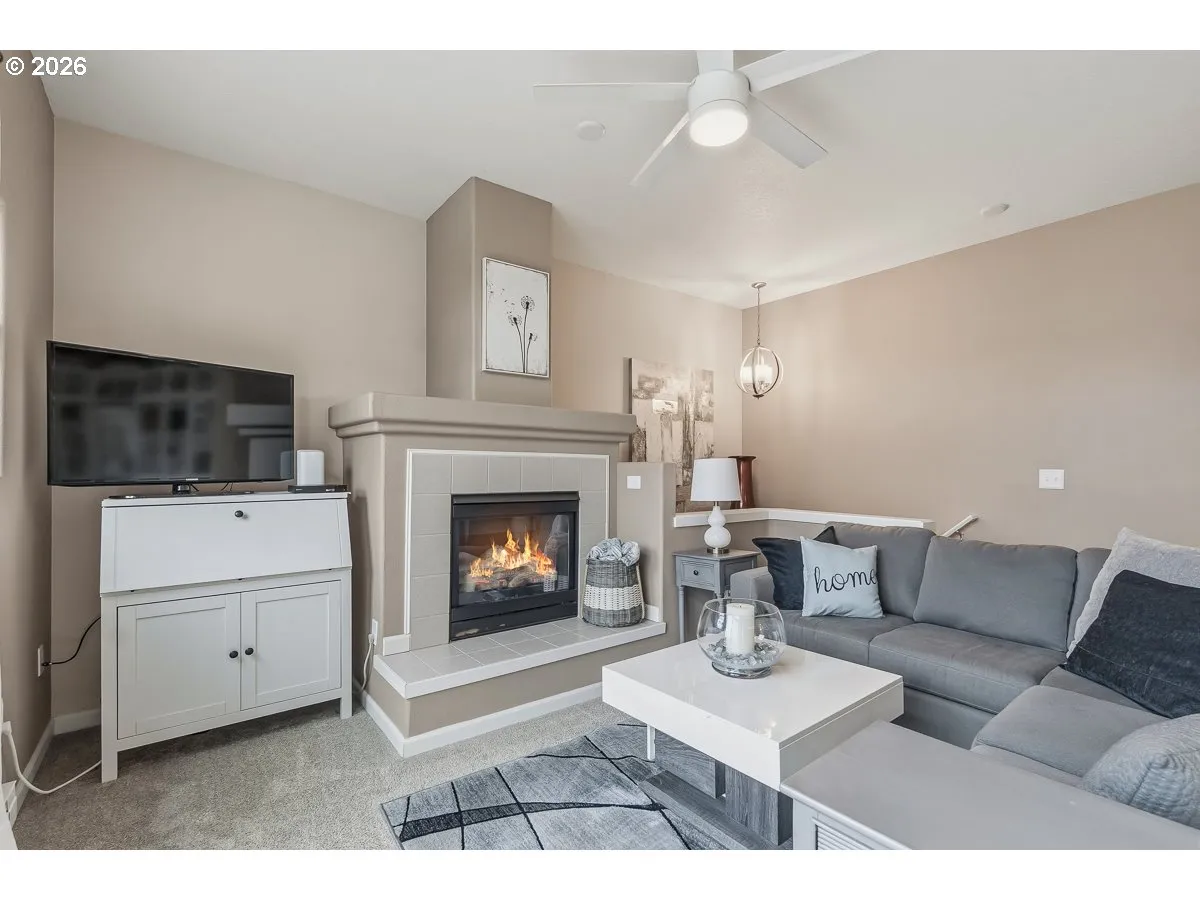 Living Room-Fireplace