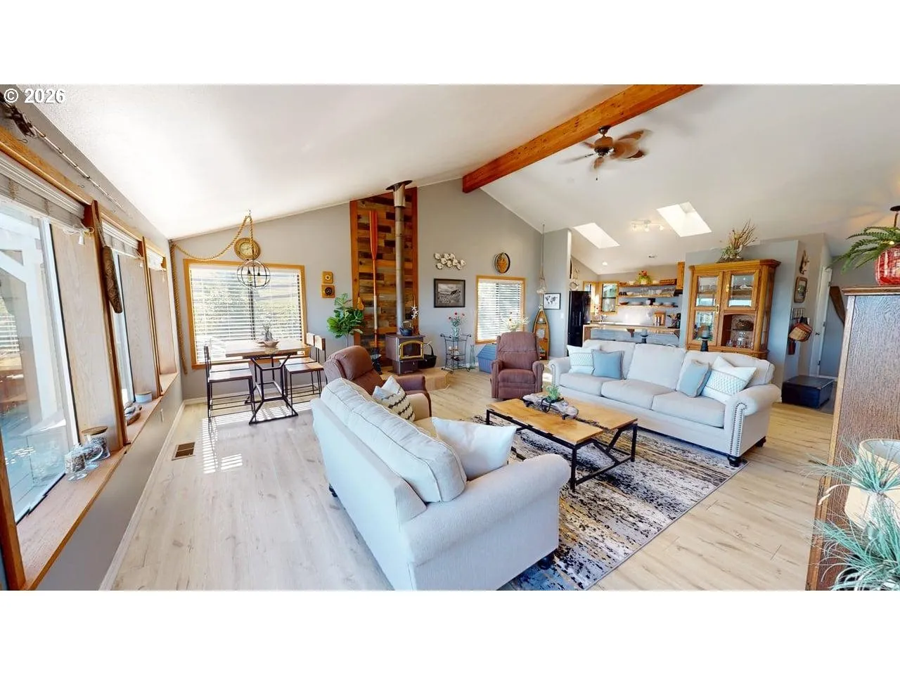 Living Room-Vaulted Ceilings