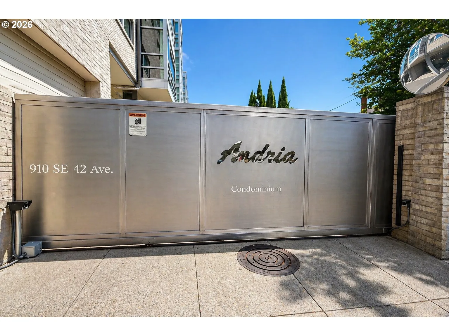 Driveway-Gated