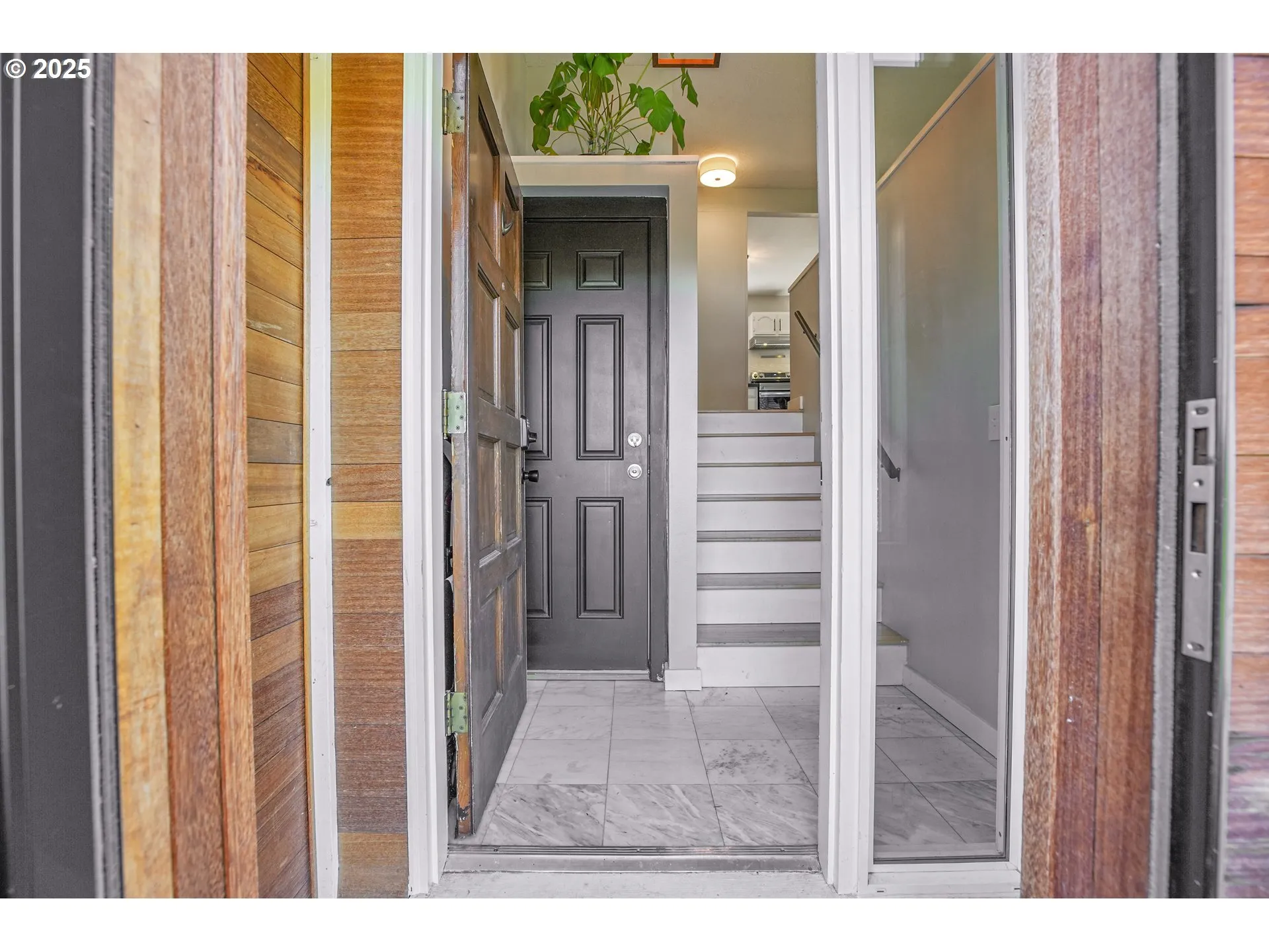 Entrance/Foyer