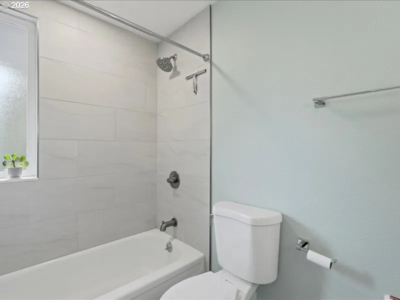 Primary Bedroom-Attached Bathroom