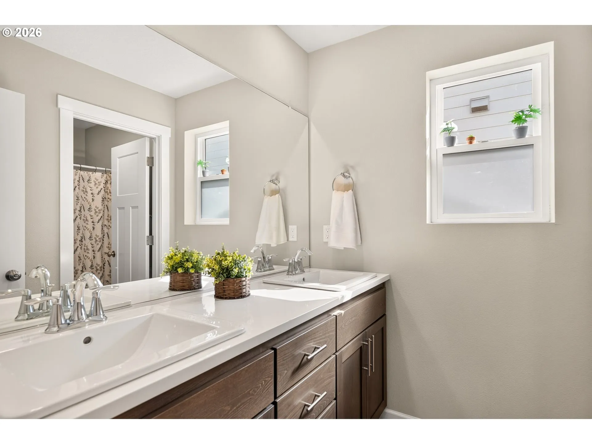 Bathroom-Upper