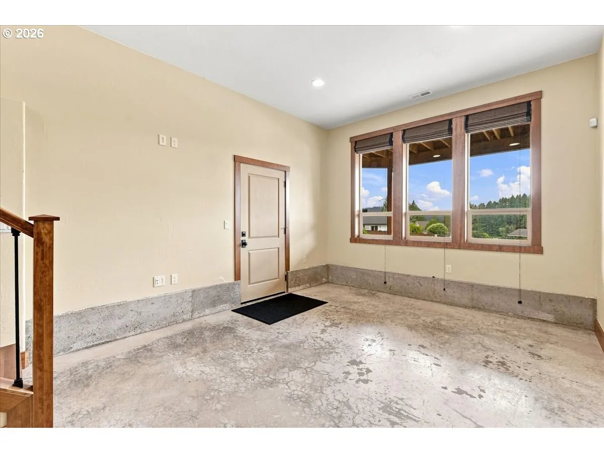 Bonus Room-Lower