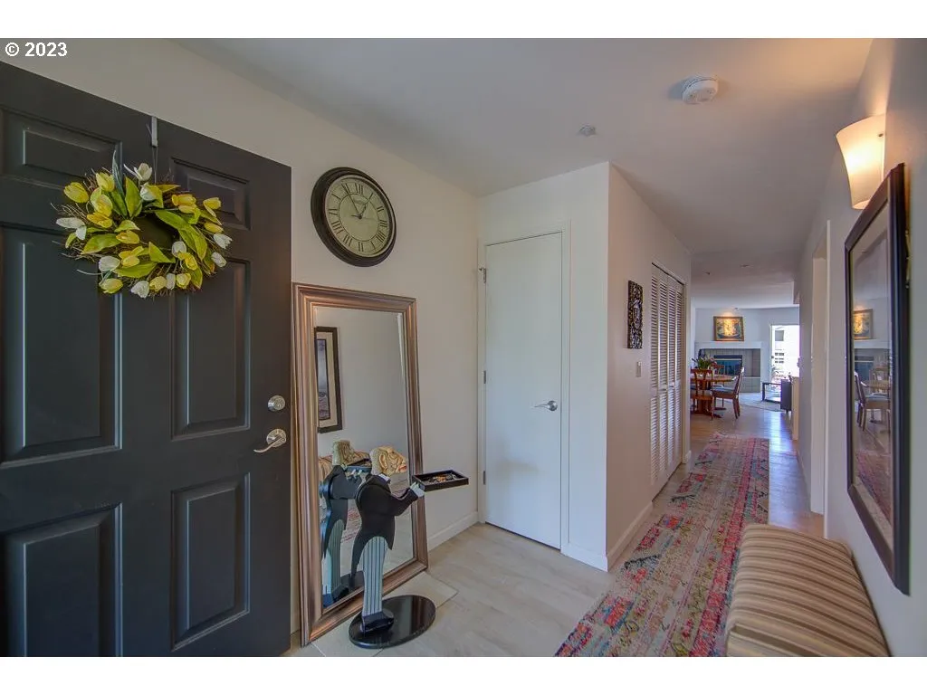 Entrance/Foyer
