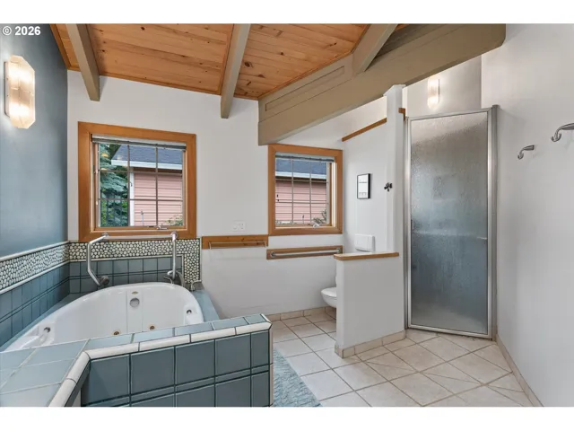 Bathroom, Attached