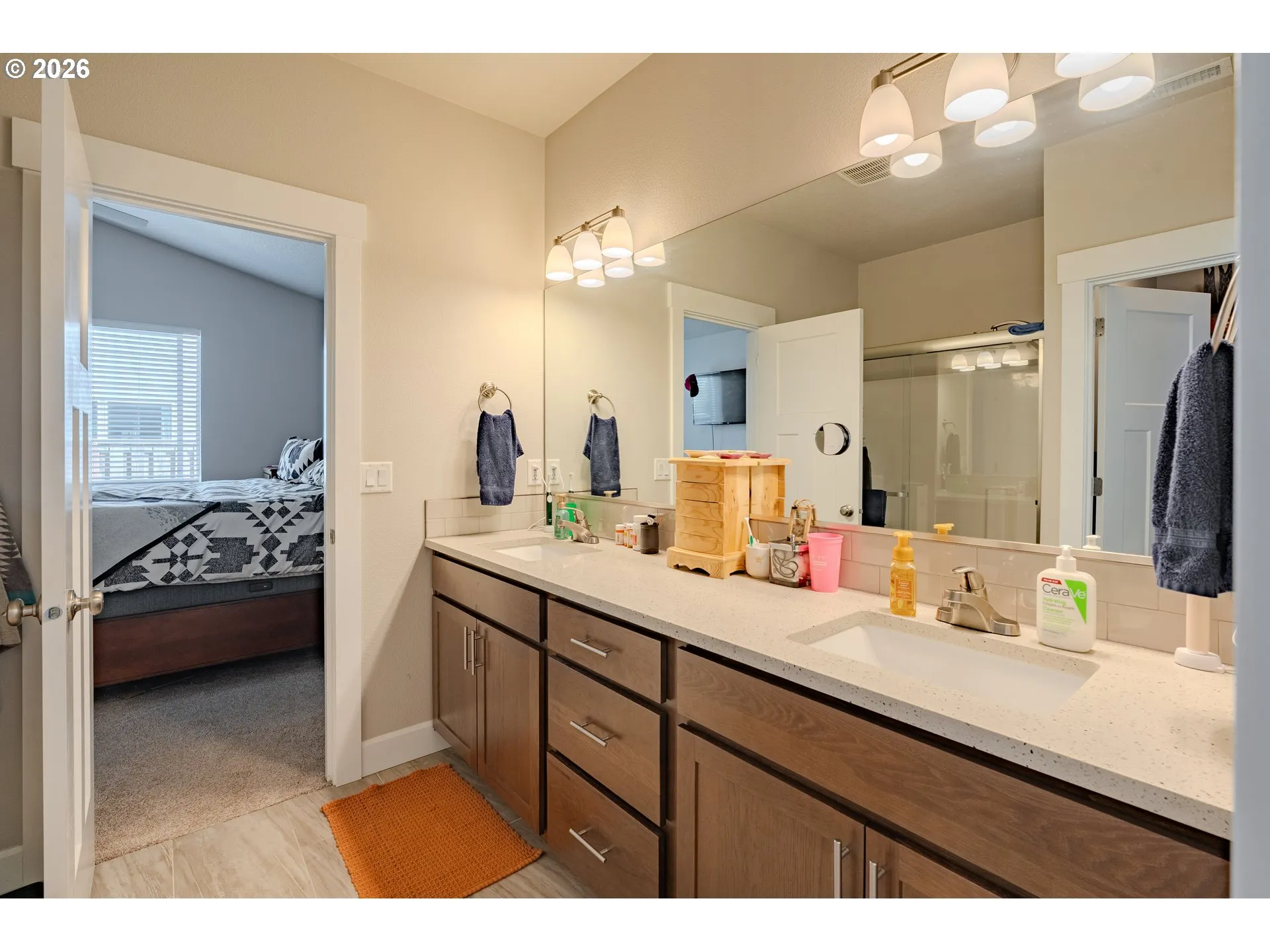 Bathroom, Attached