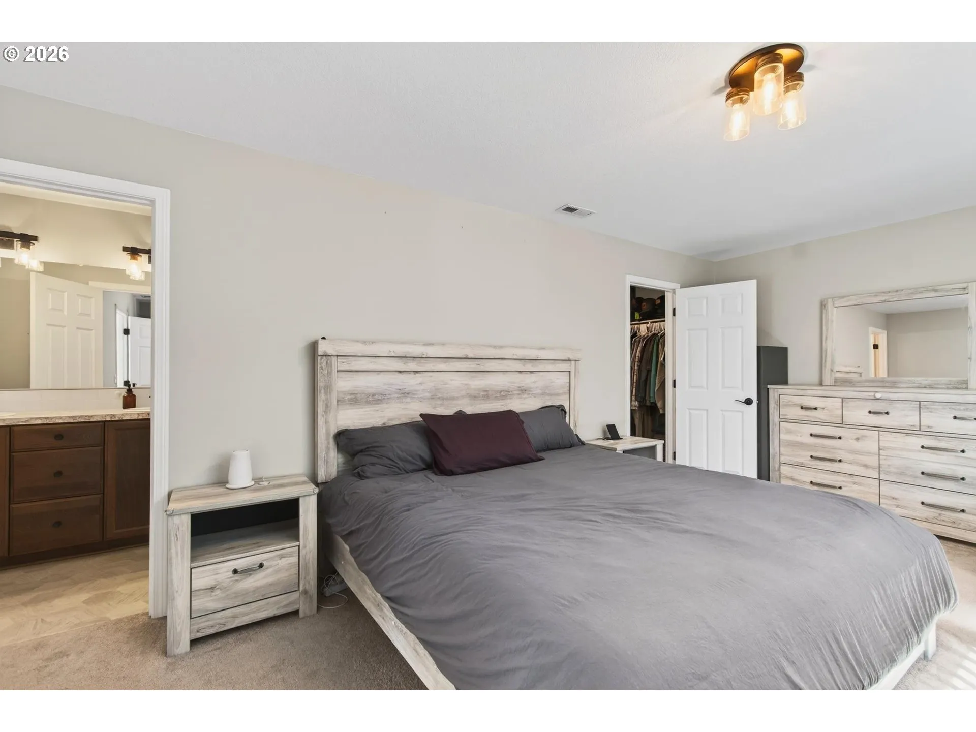 Bedroom, Primary