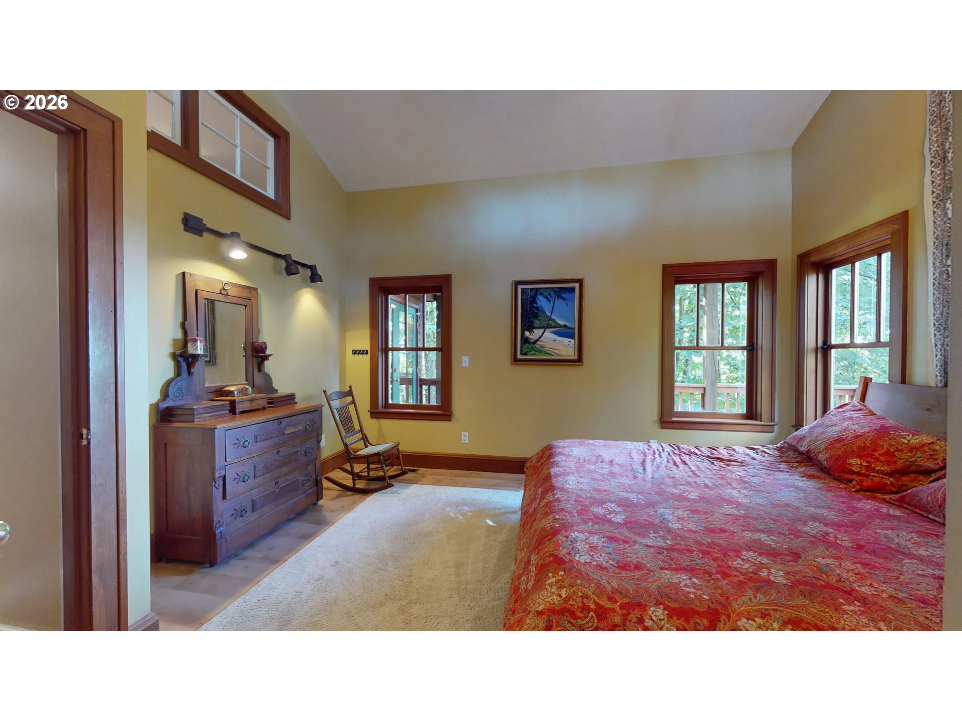 Bedroom, Primary
