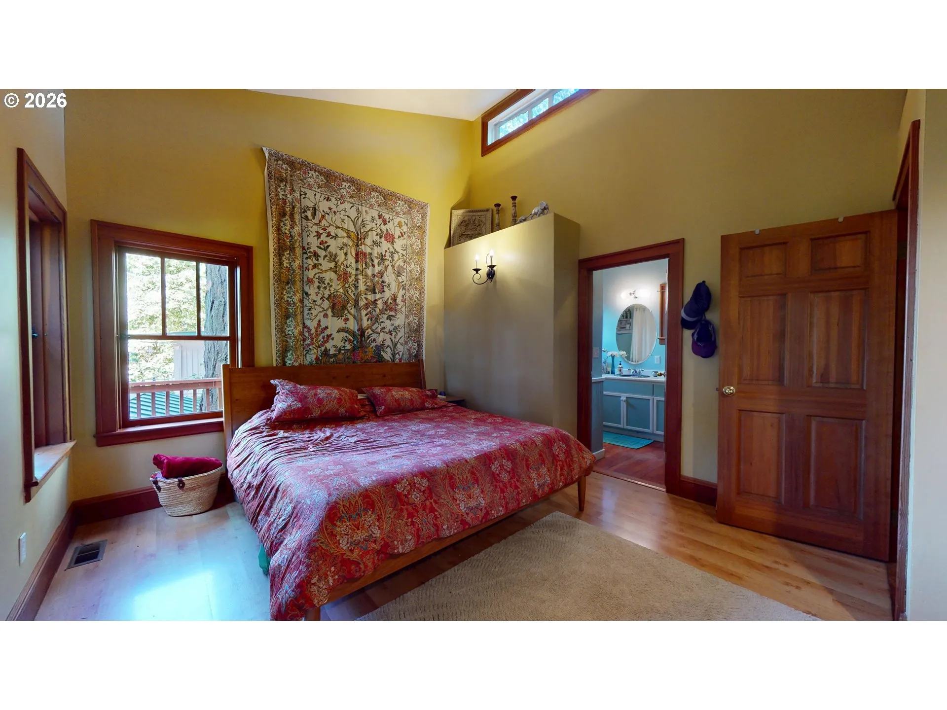 Bedroom, Primary