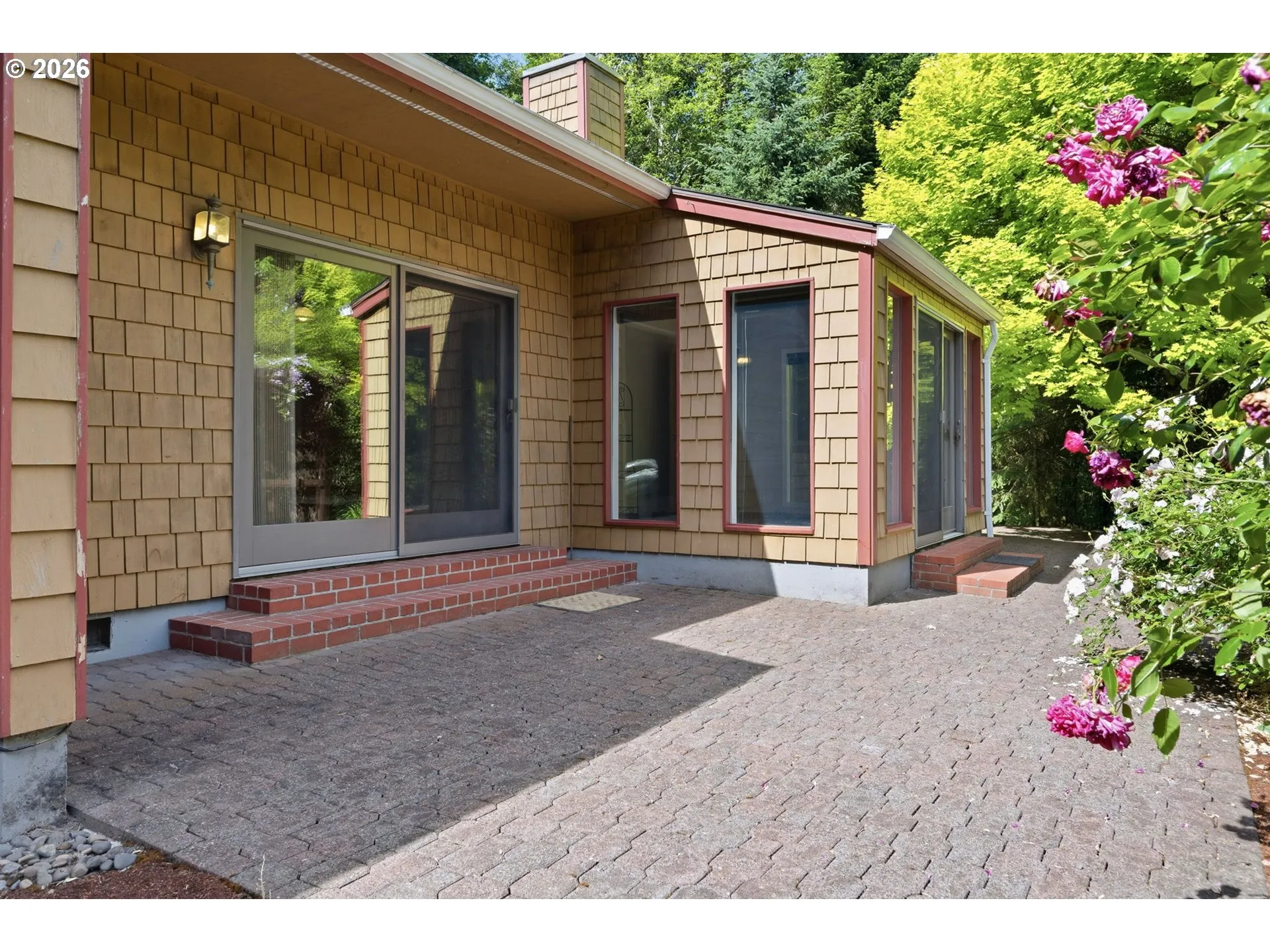 Yard-Back