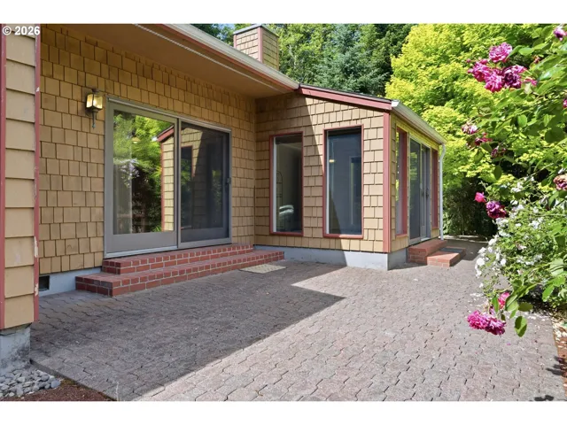 Yard-Back