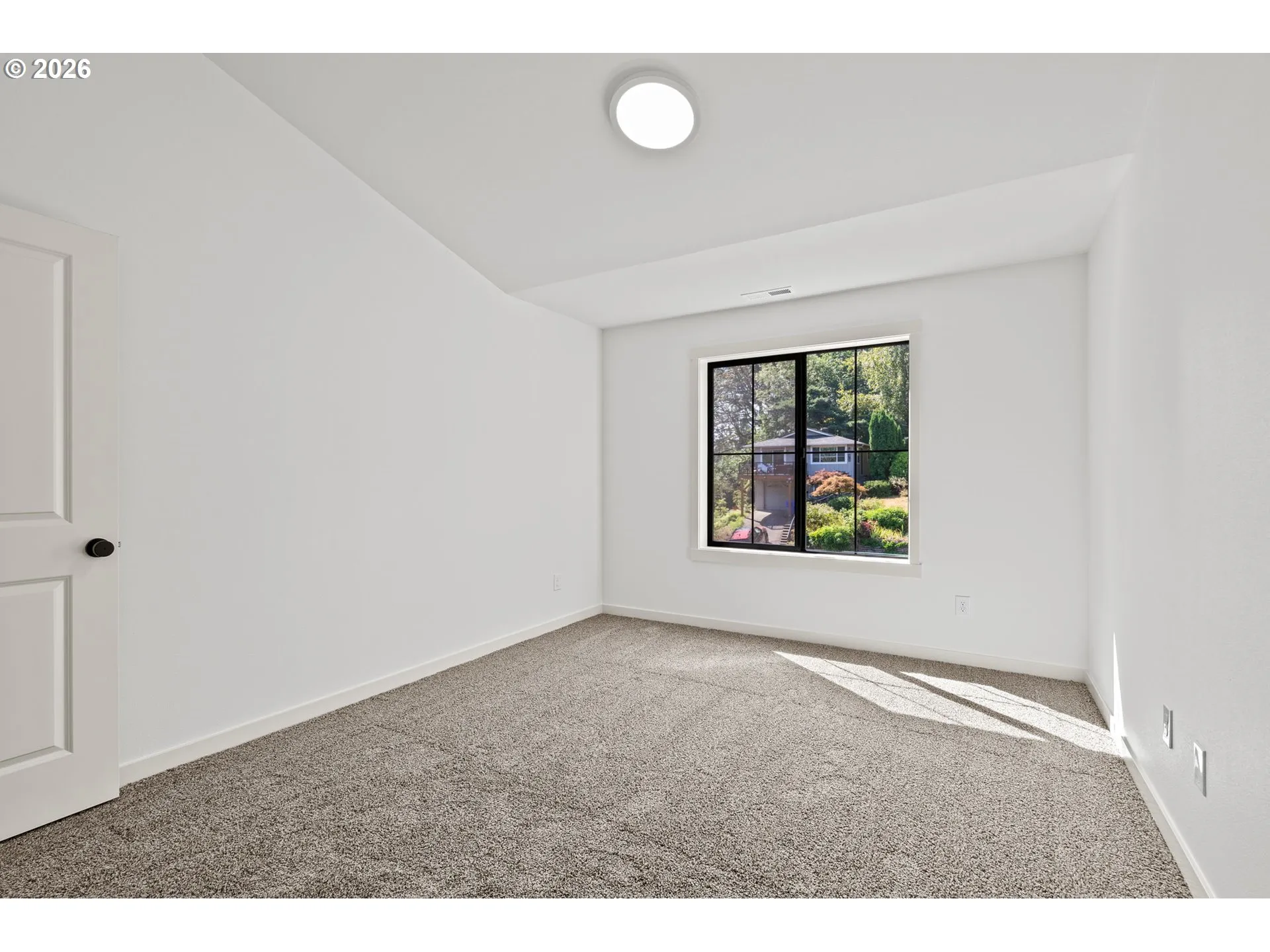 Primary Bedroom-Upper
