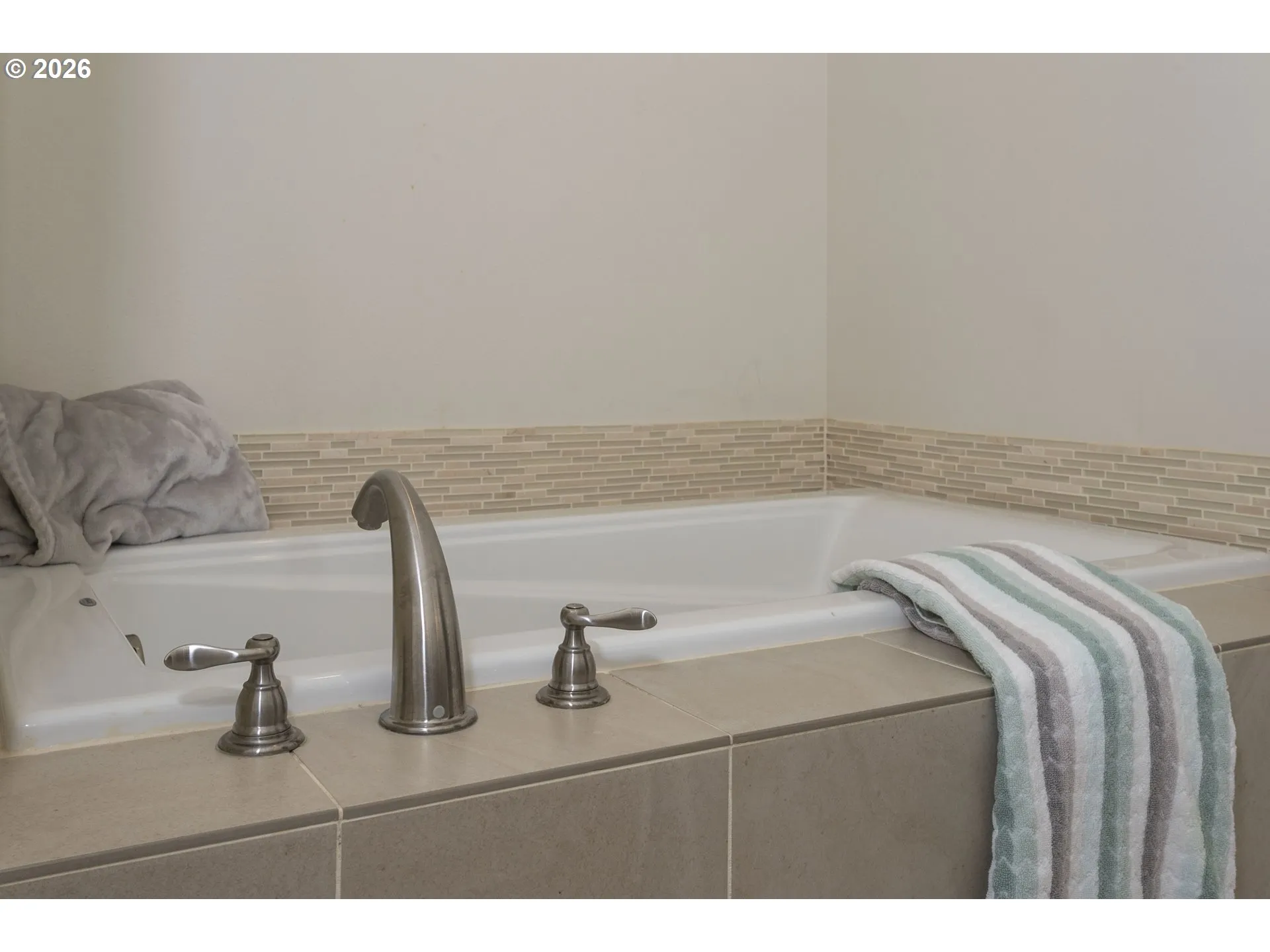 Bedroom, Primary