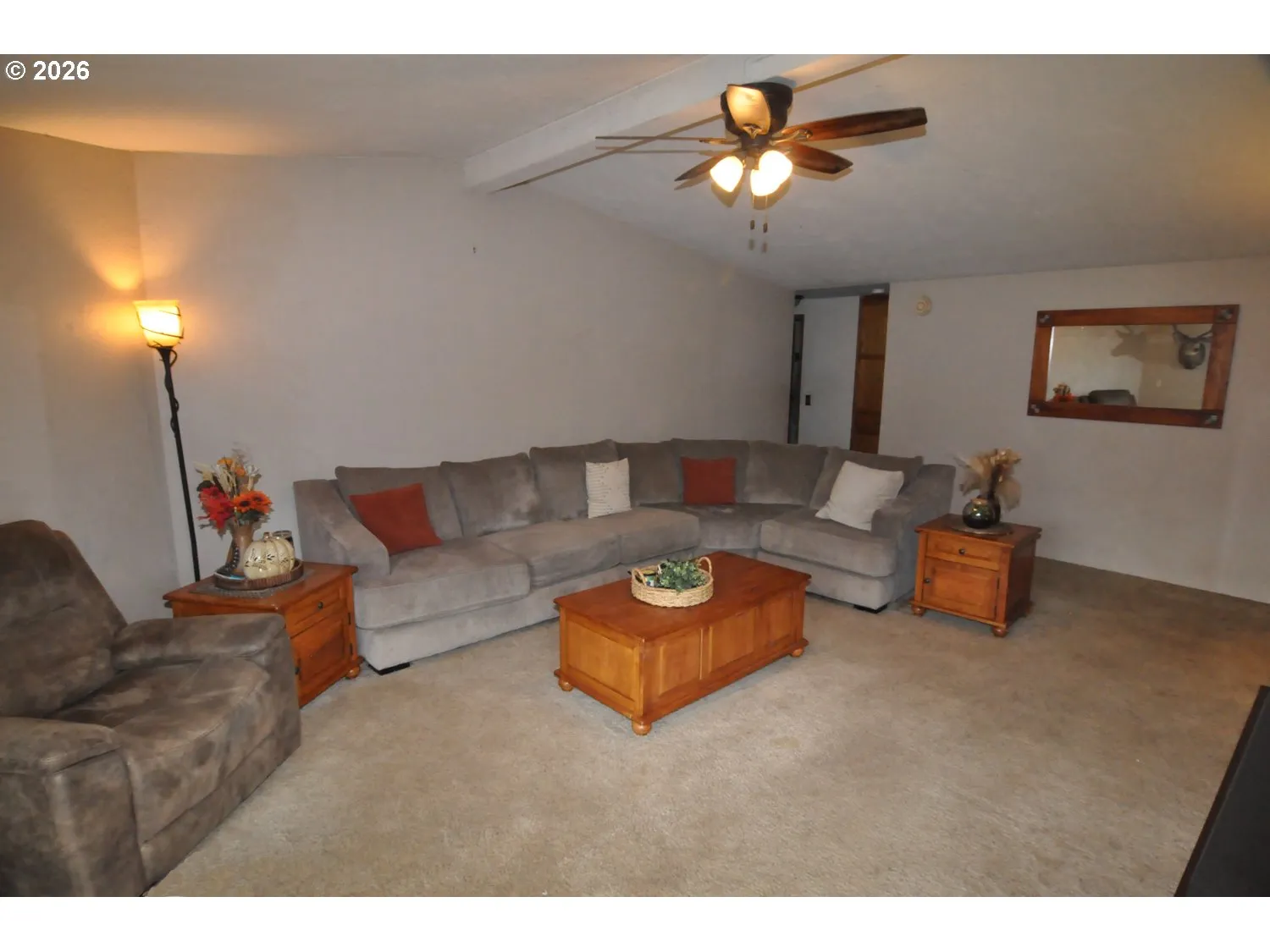 Living Room-Vaulted Ceilings