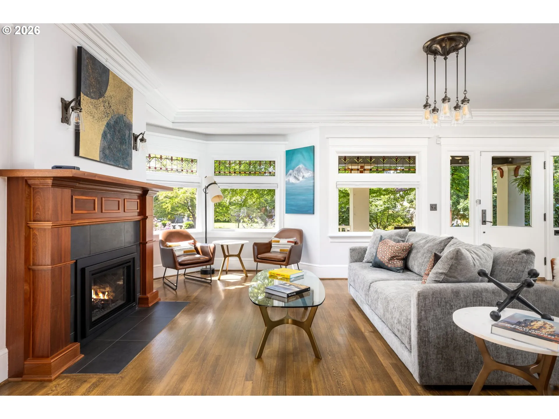 Living Room-Fireplace