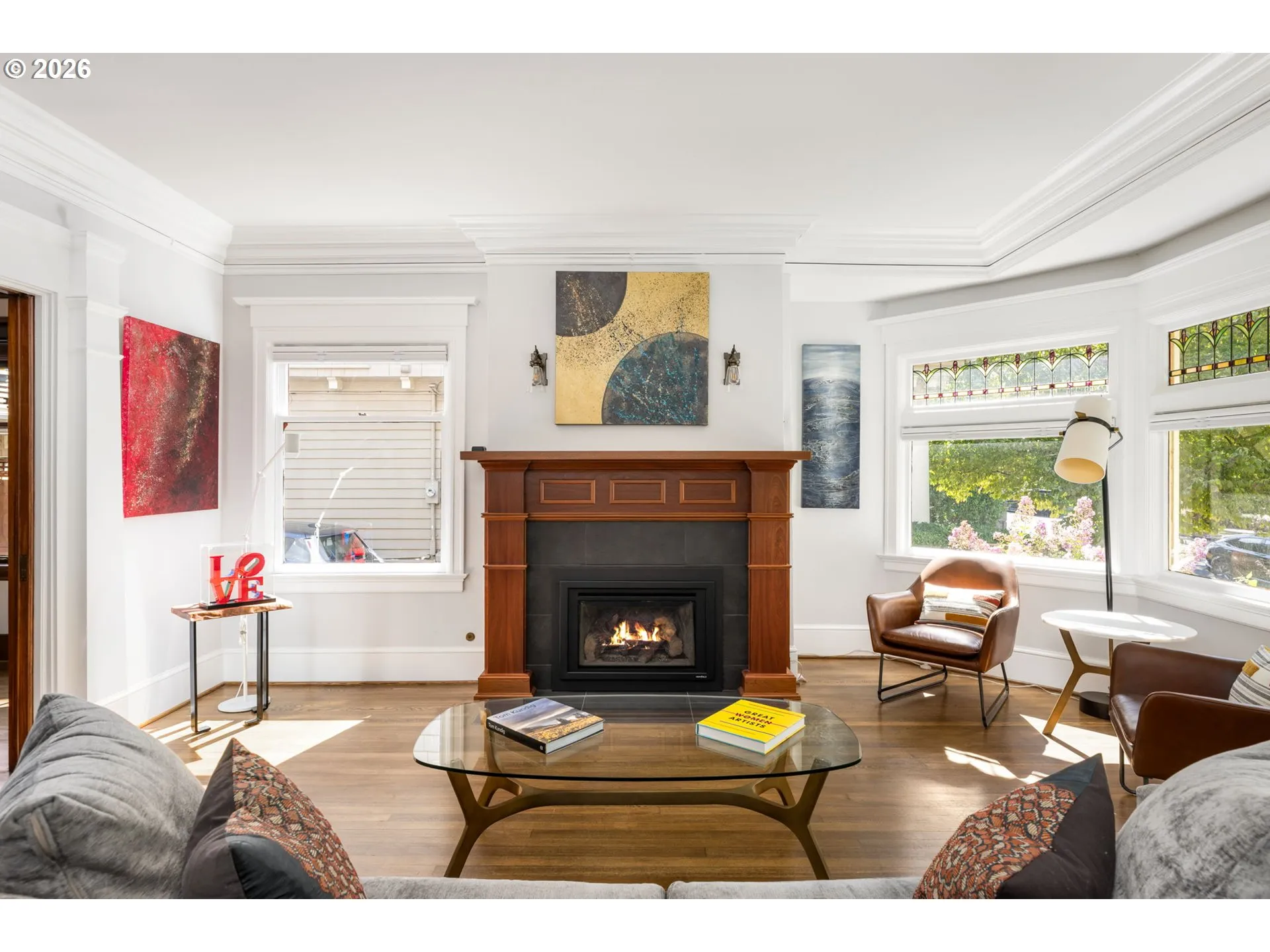 Living Room-Fireplace