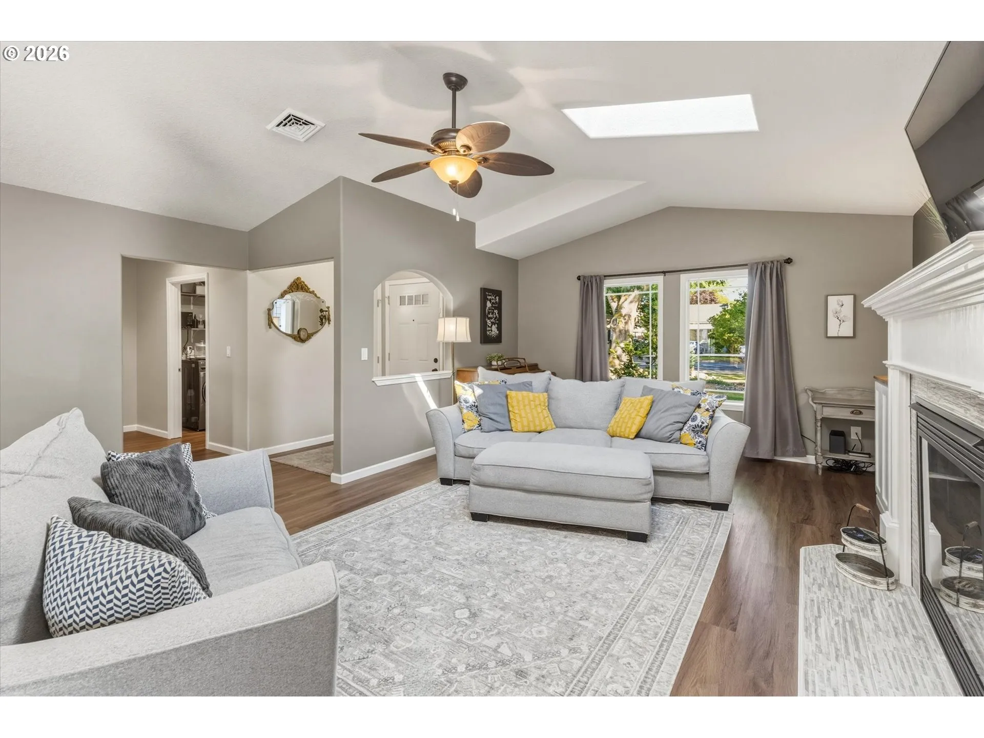Living Room-Ceiling Fan