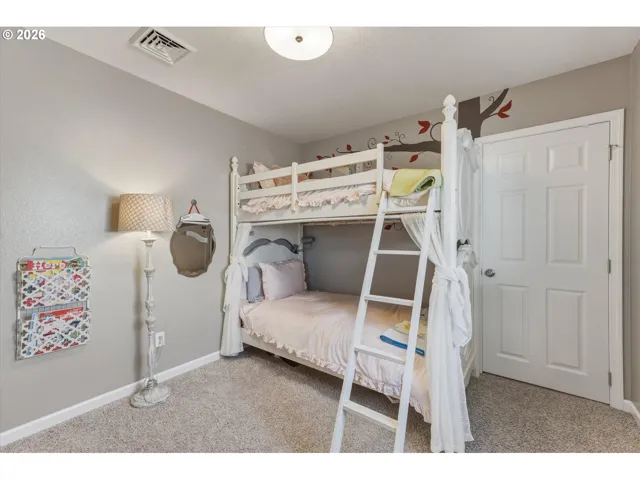 Bedroom-Walk-In Closet