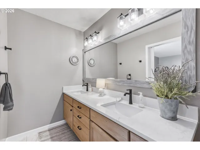 En Suite Bathroom
