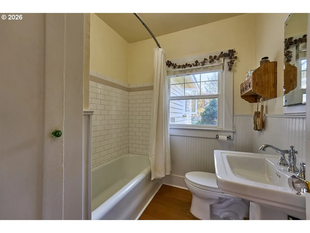 Bathroom-Hall