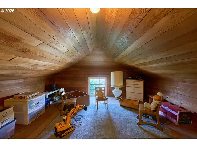 Bonus Room-Upper