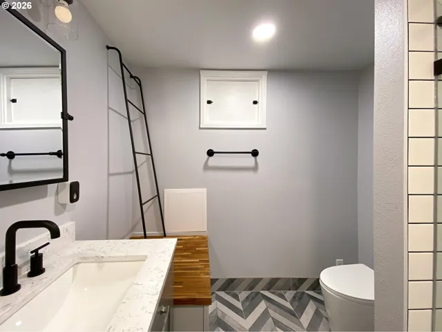 Bathroom-Lower