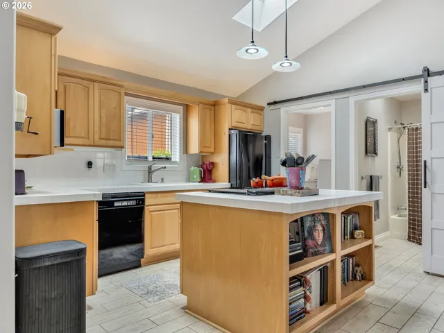Kitchen-Island