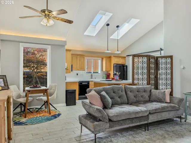 Living Room/Dining Room-Ceiling Fan