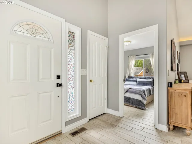 Entrance/Foyer