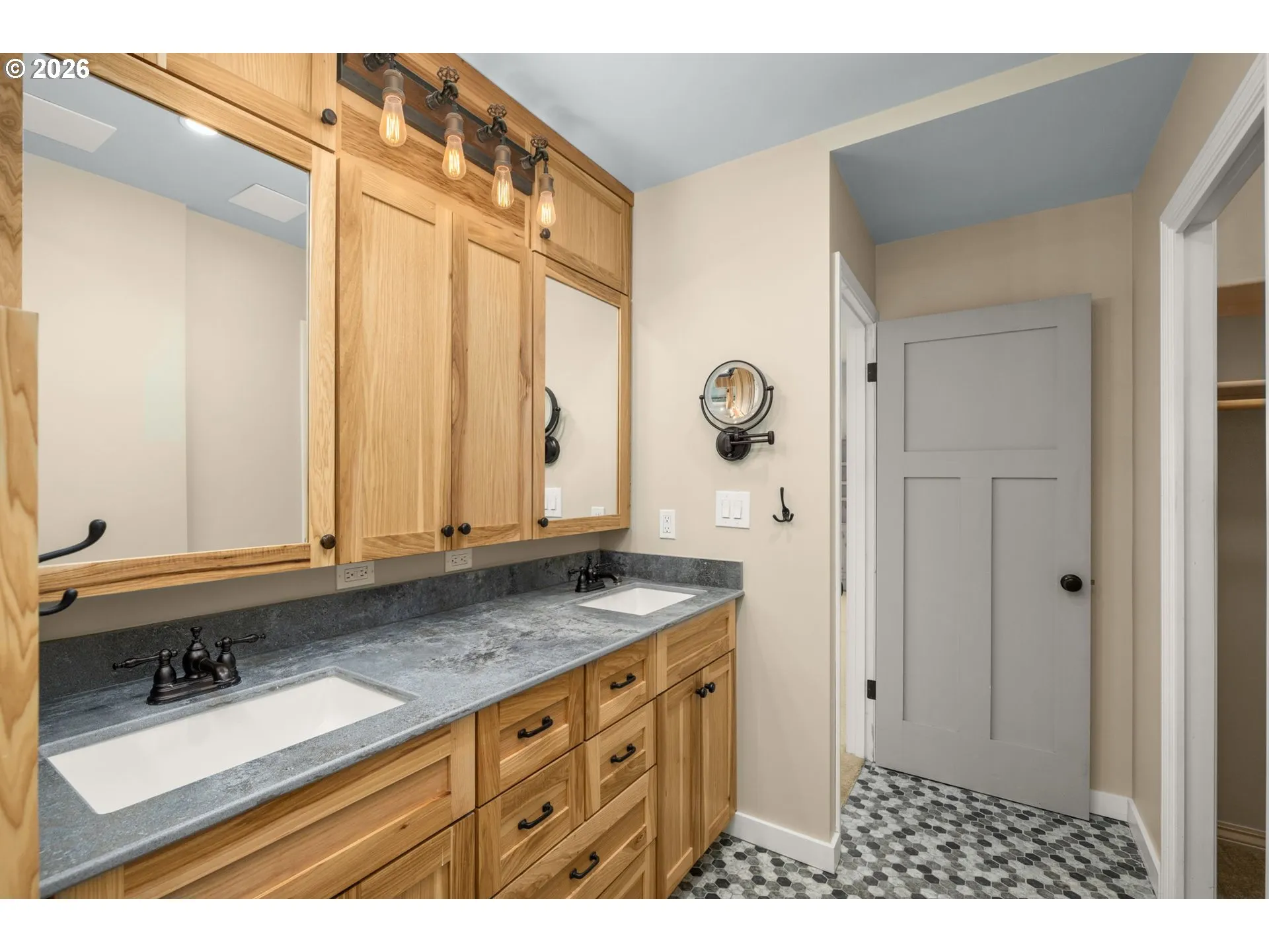 En Suite Bathroom