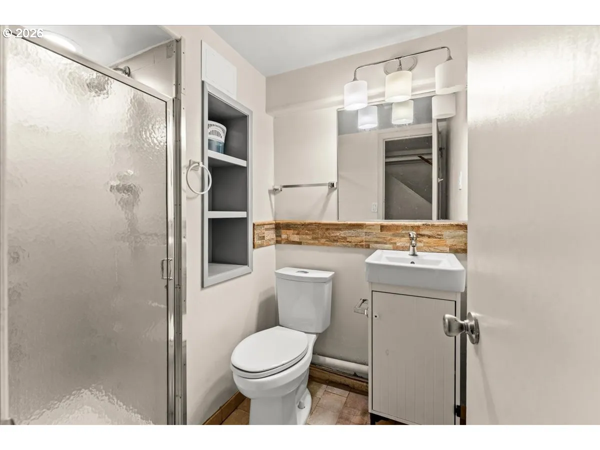 Bathroom-Lower