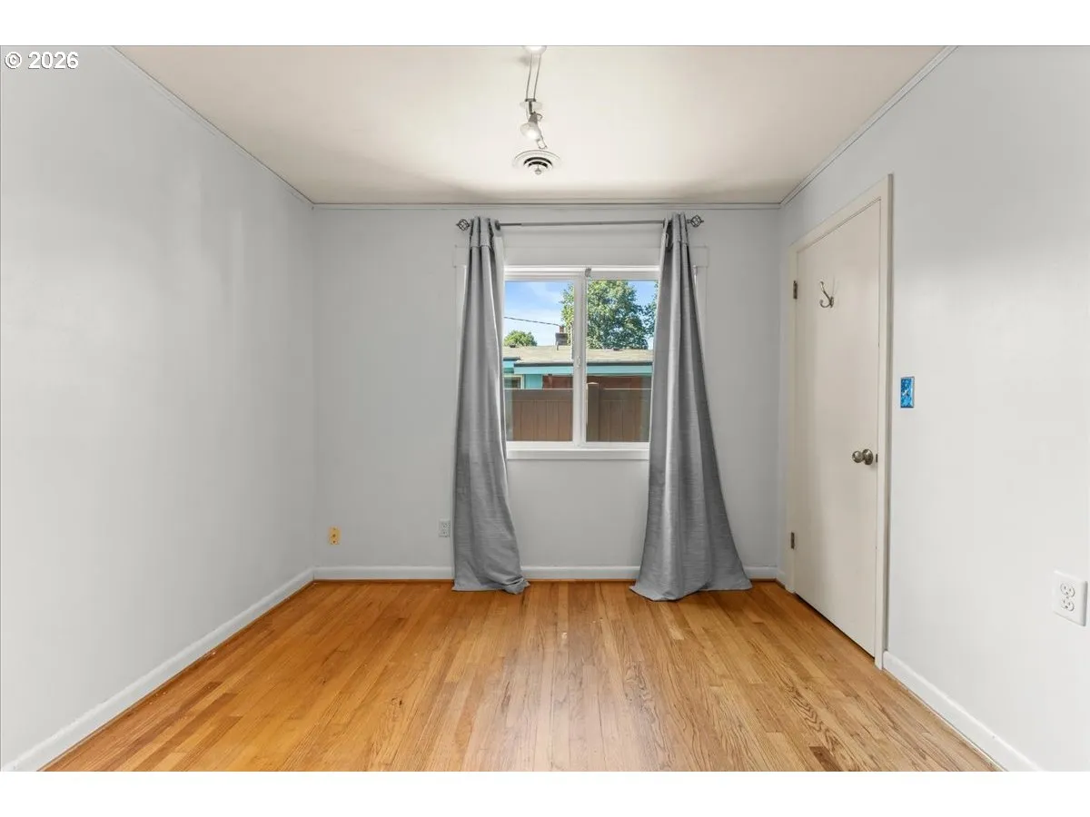 Bedroom-Main