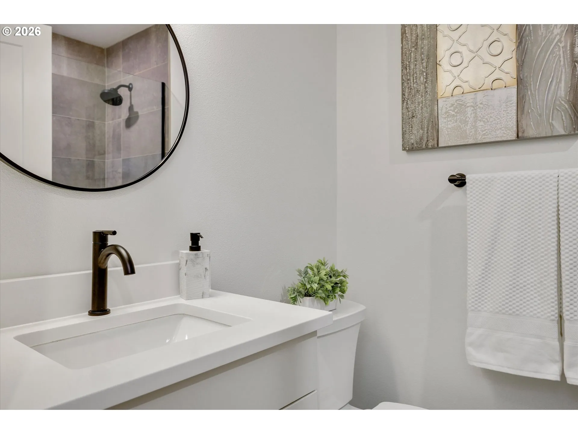 Bathroom-Walk in Shower