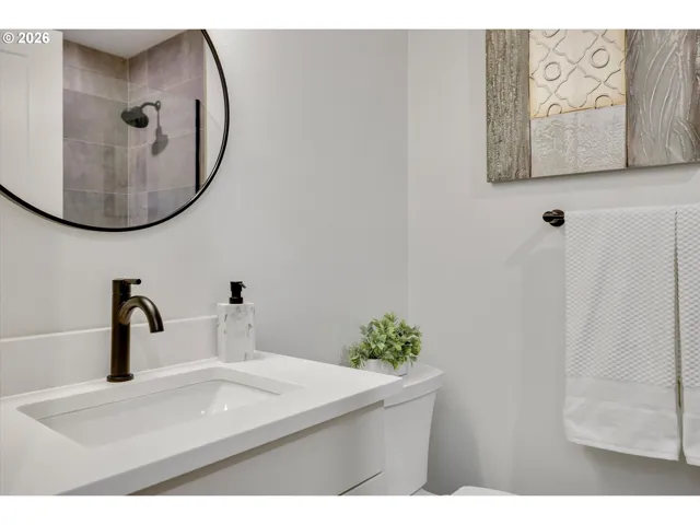Bathroom-Walk in Shower