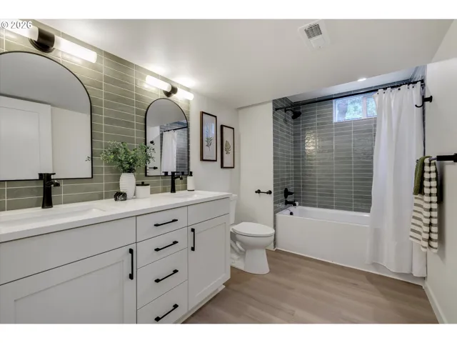 Bathroom-Lower