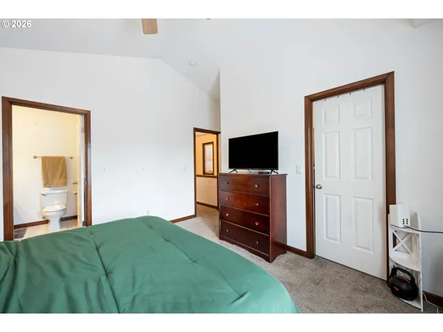 Primary Bedroom-Attached Bathroom