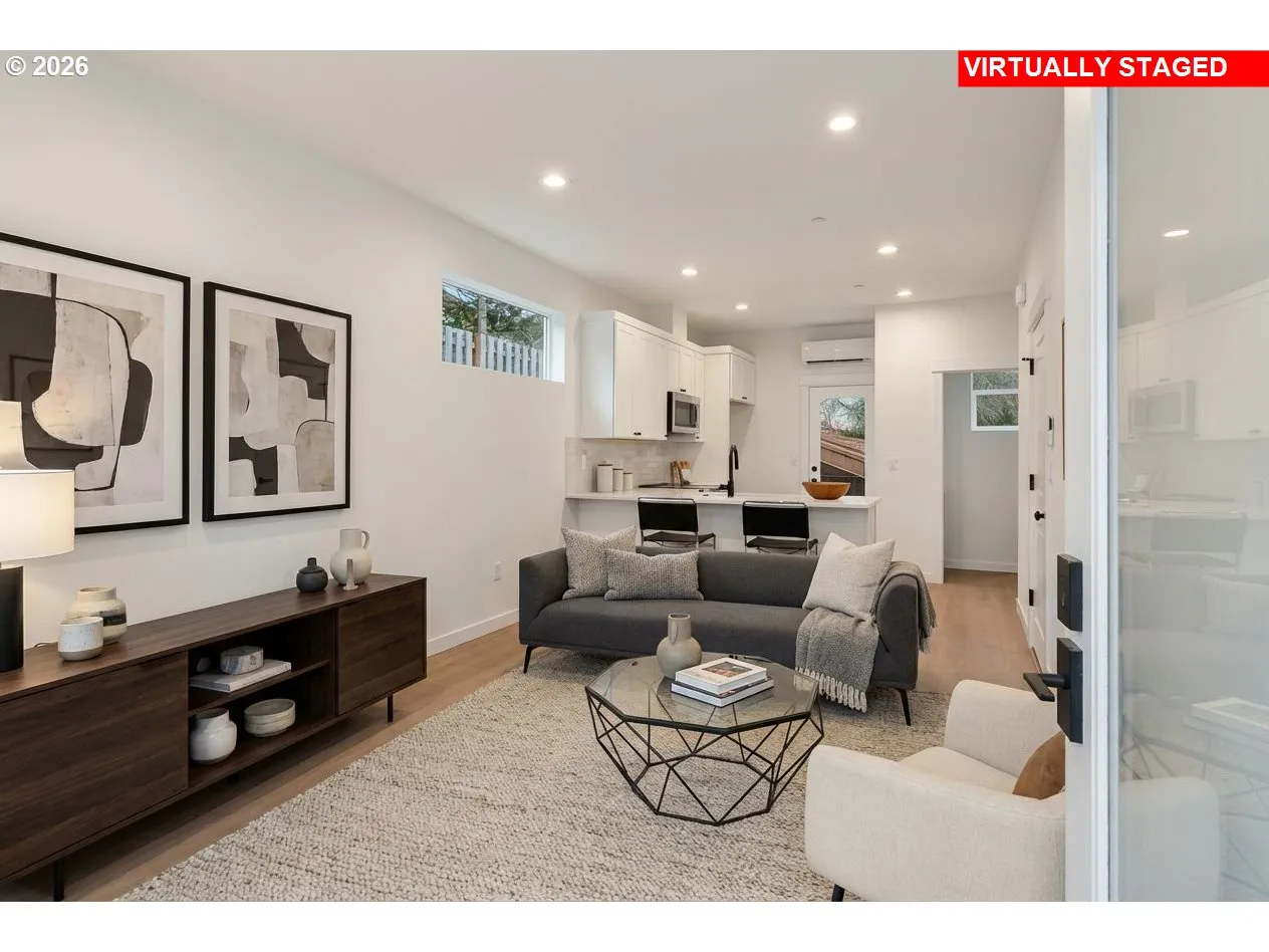 Kitchen/Living Room
