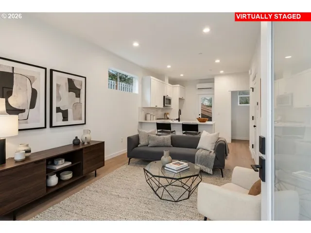 Kitchen/Living Room
