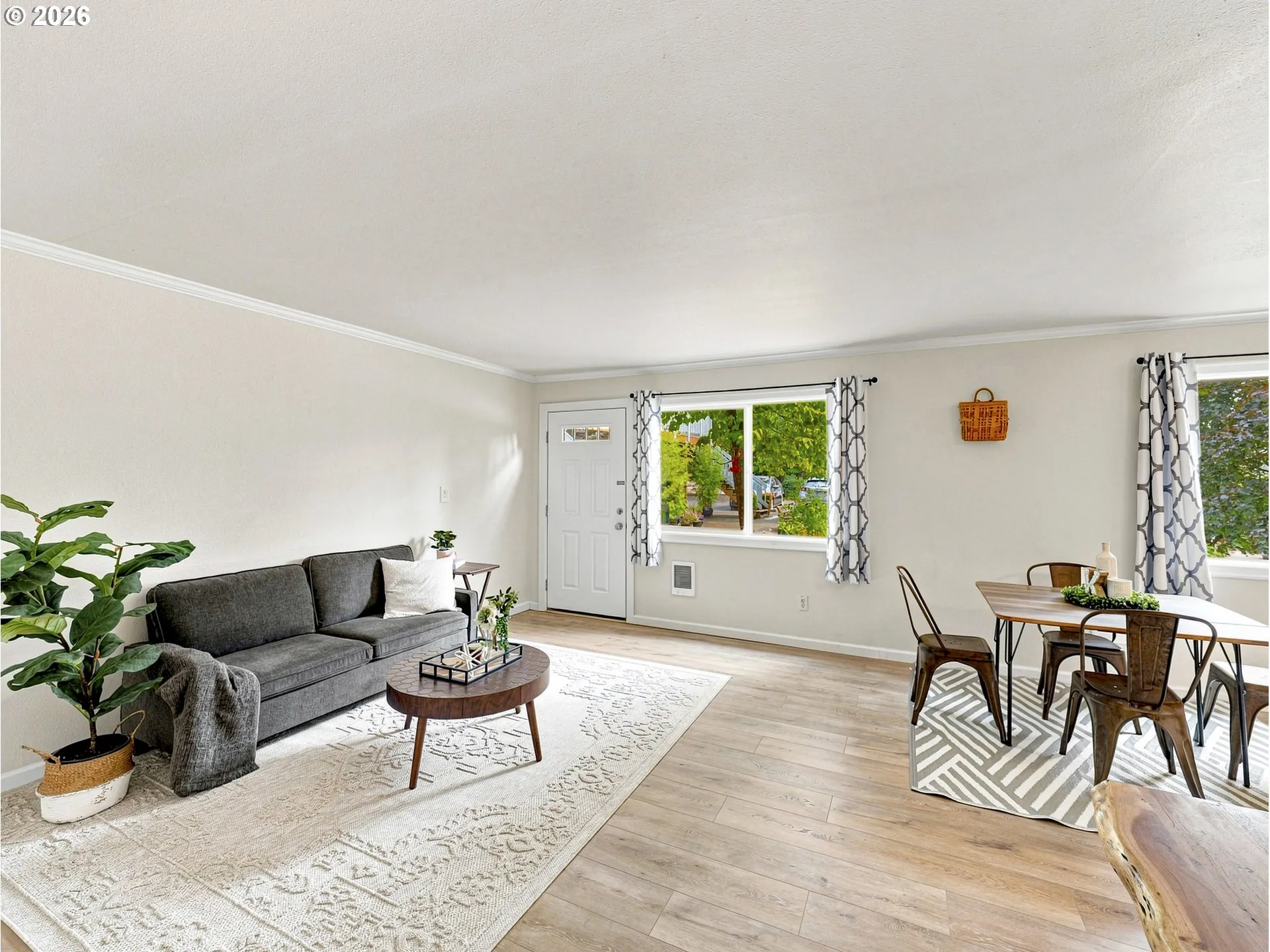 Living Room/Dining Room