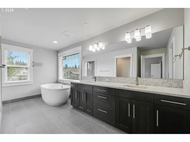 Bathroom, Attached