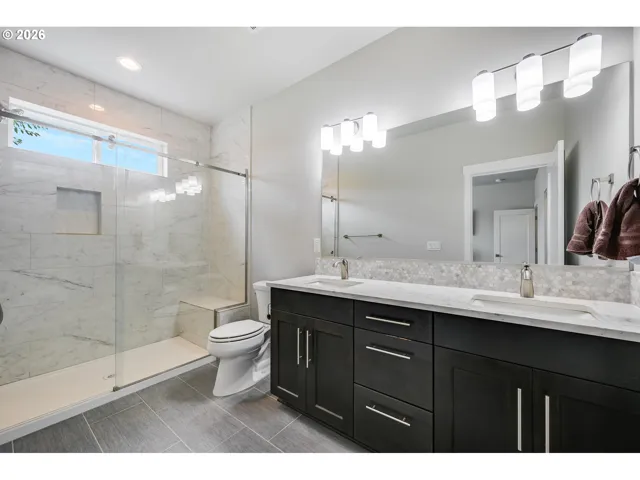 Bathroom, Attached