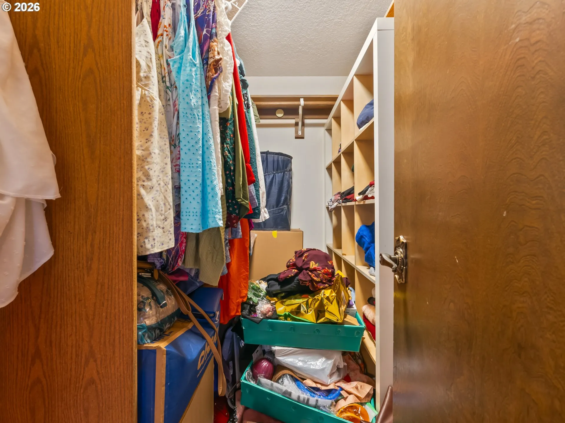 Bedroom, Owner's Suite-Walk-In Closet