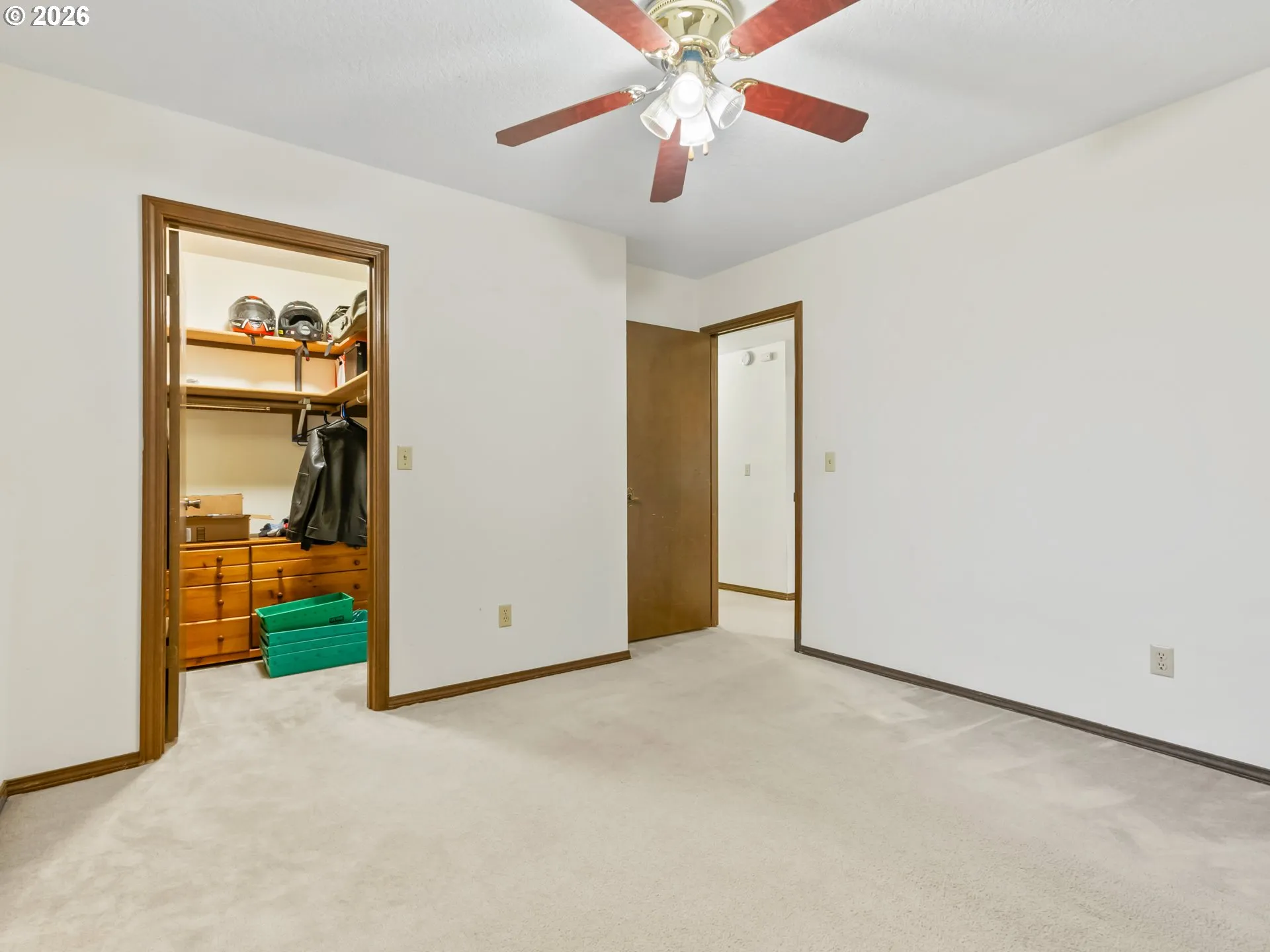 Bedroom-Walk-In Closet