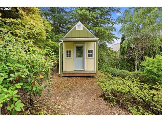 Shed