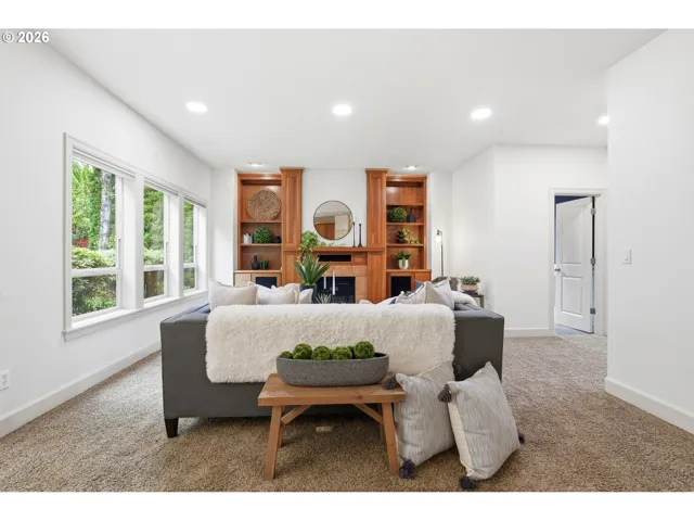 Living Room-Fireplace