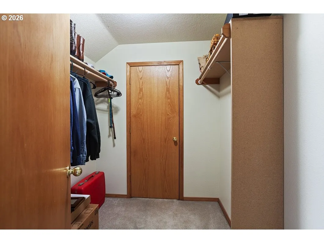 Bedroom-Walk-In Closet